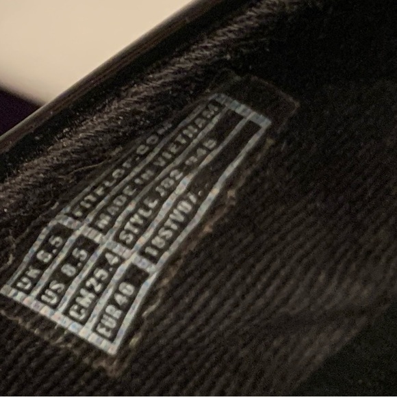 Fitflop Slip Ons 8.5 - Picture 10 of 11